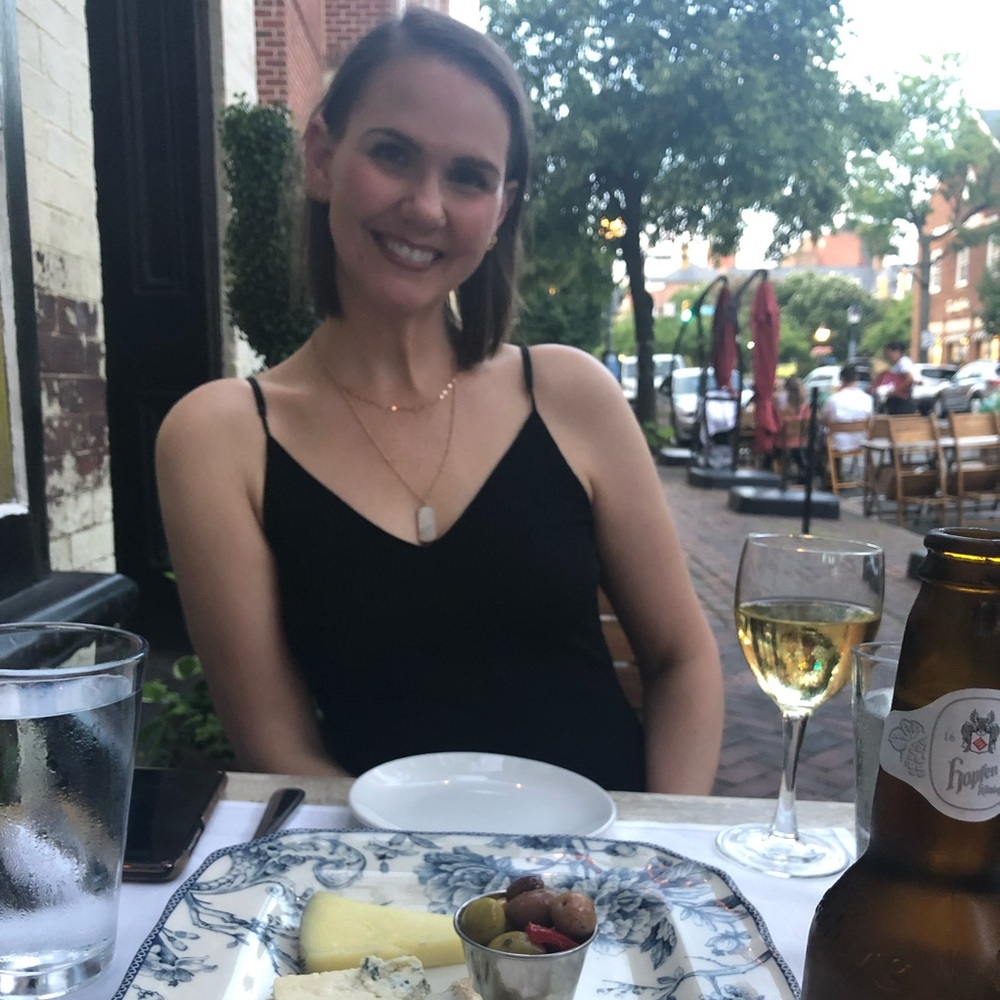 Hello Poshers! I’m Isabella!